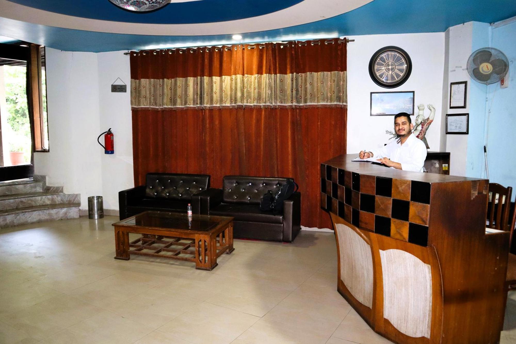 Hotel River Bank Mandi Exterior foto